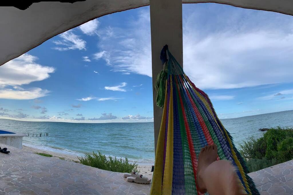 La Casa Amarilla Frente Al Mar Villa Chelem Luaran gambar